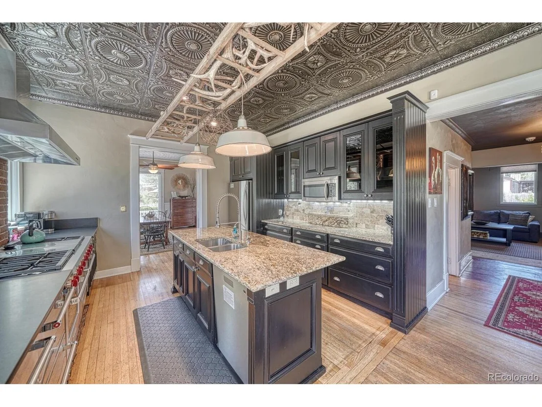 Photo of 403 Scott St