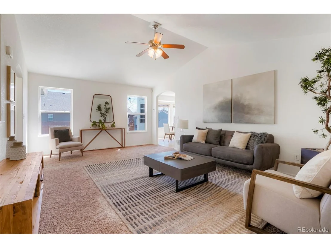 Photo of 1728 Dyer Loop