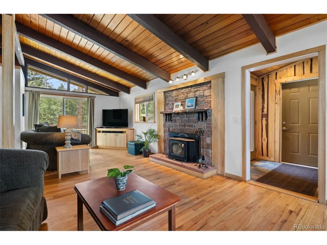 Photo of 24 Pine Rd