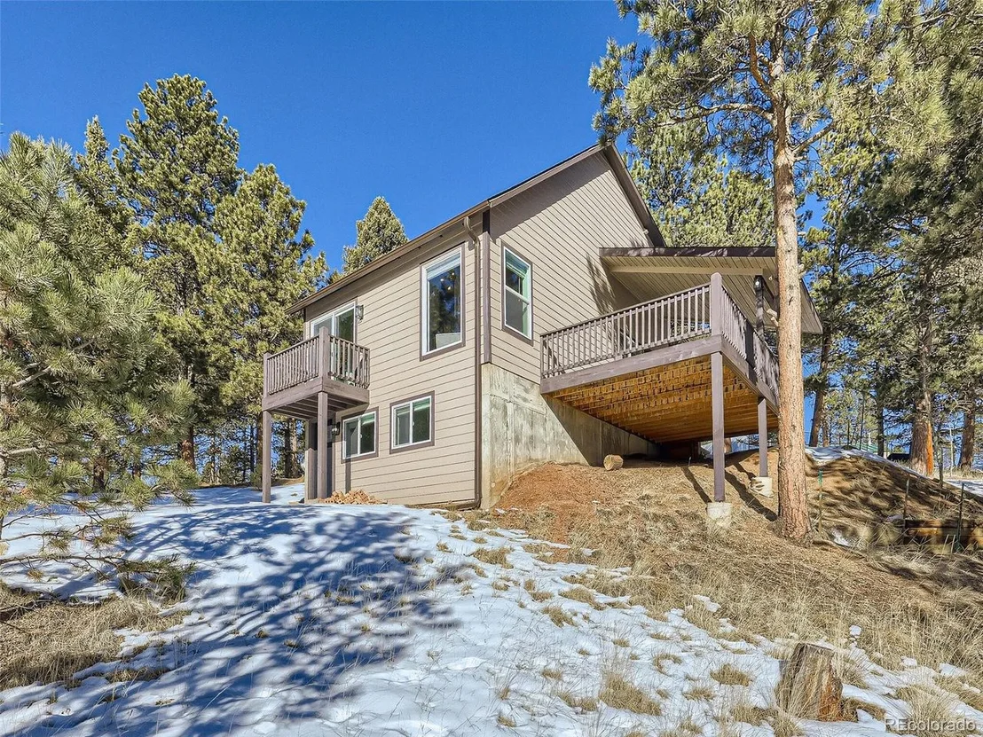 Photo of 79 Lakewood Cir
