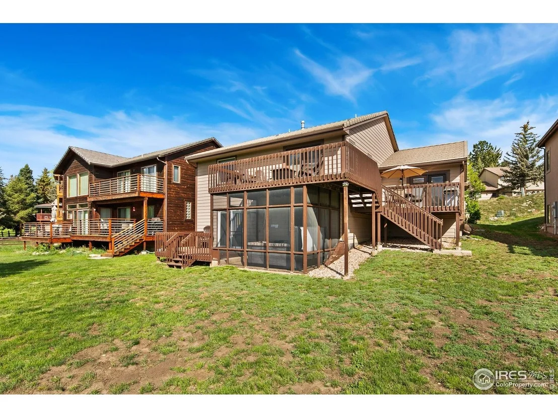 Photo of 464 Skyline Dr