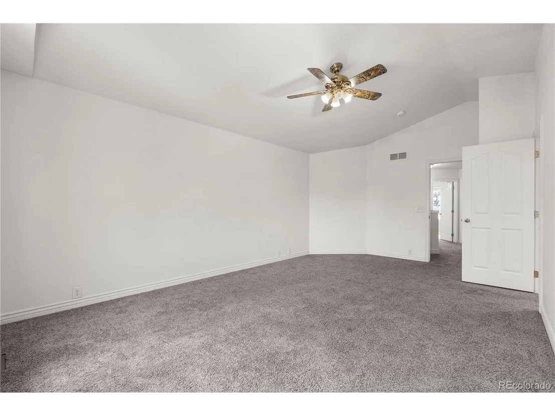Photo of 9941 Chambers Dr