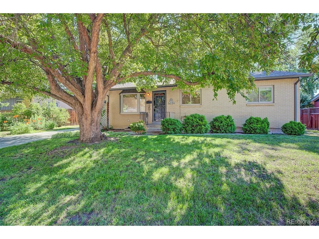 Photo of 6054 Iris Way