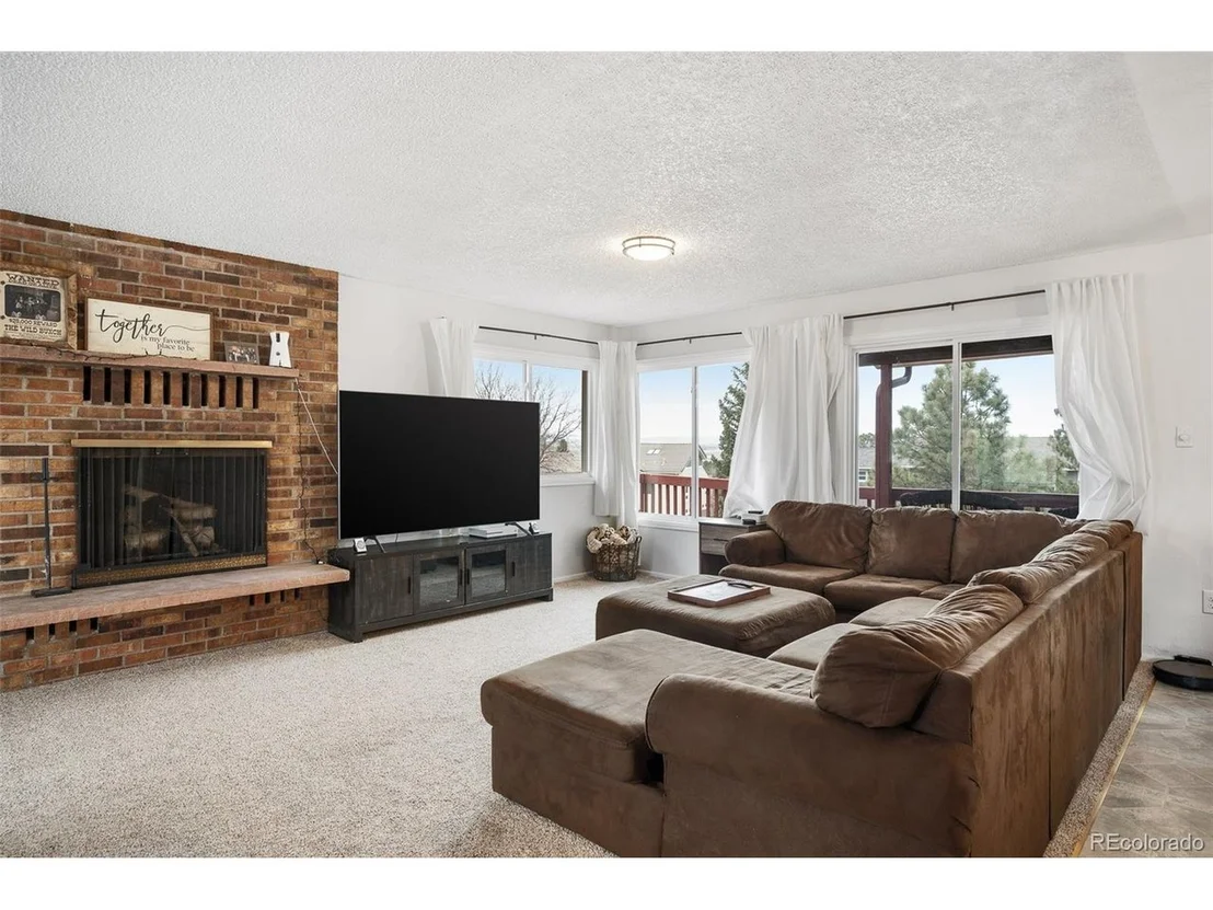 Photo of 8677 Thunderbird Cir