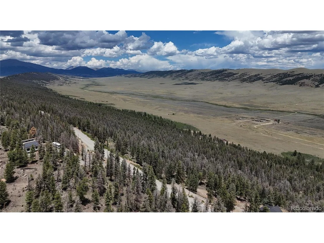 Photo of 1396 Middle Fork Vis