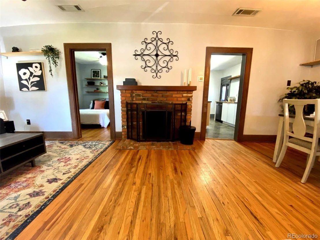 Photo of 620 Walnut St