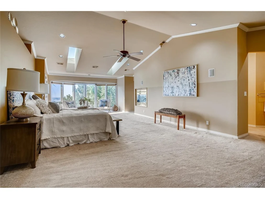 Photo of 15569 W Maple Dr