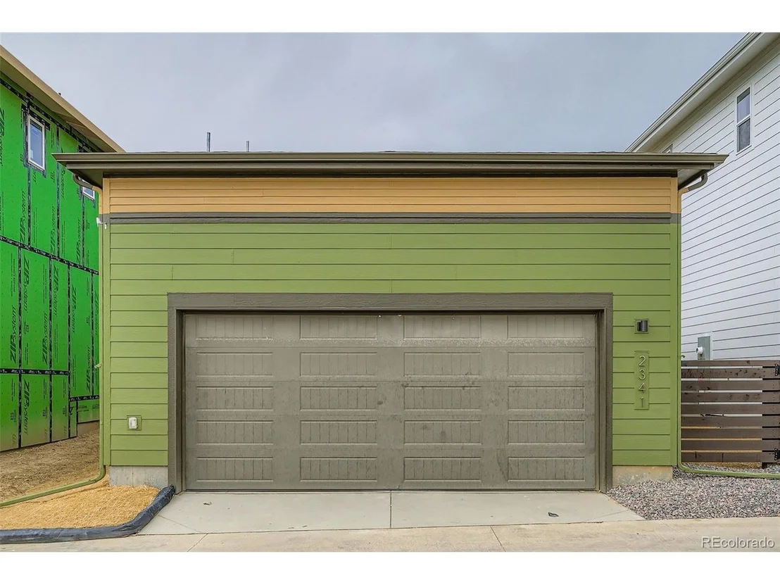 Photo of 2341 Superior Dr