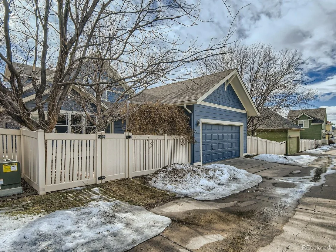Photo of 9259 Longs Peak Dr