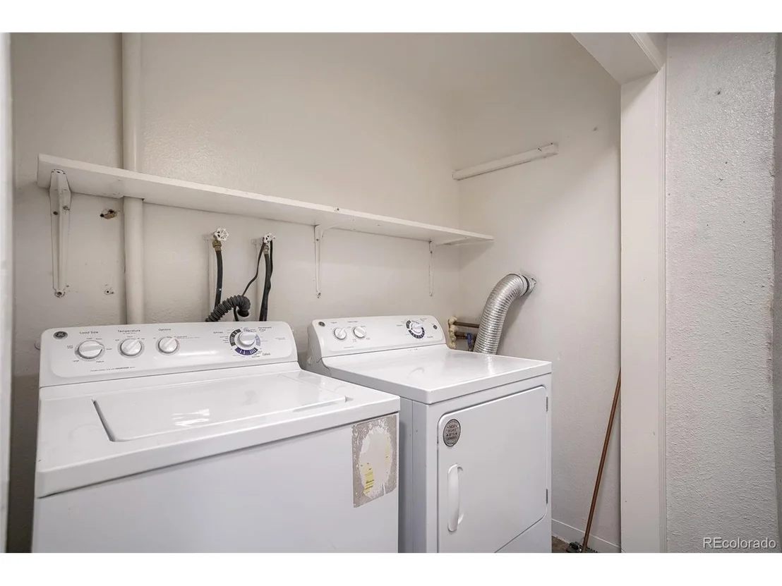 Photo of 5542 Sable St