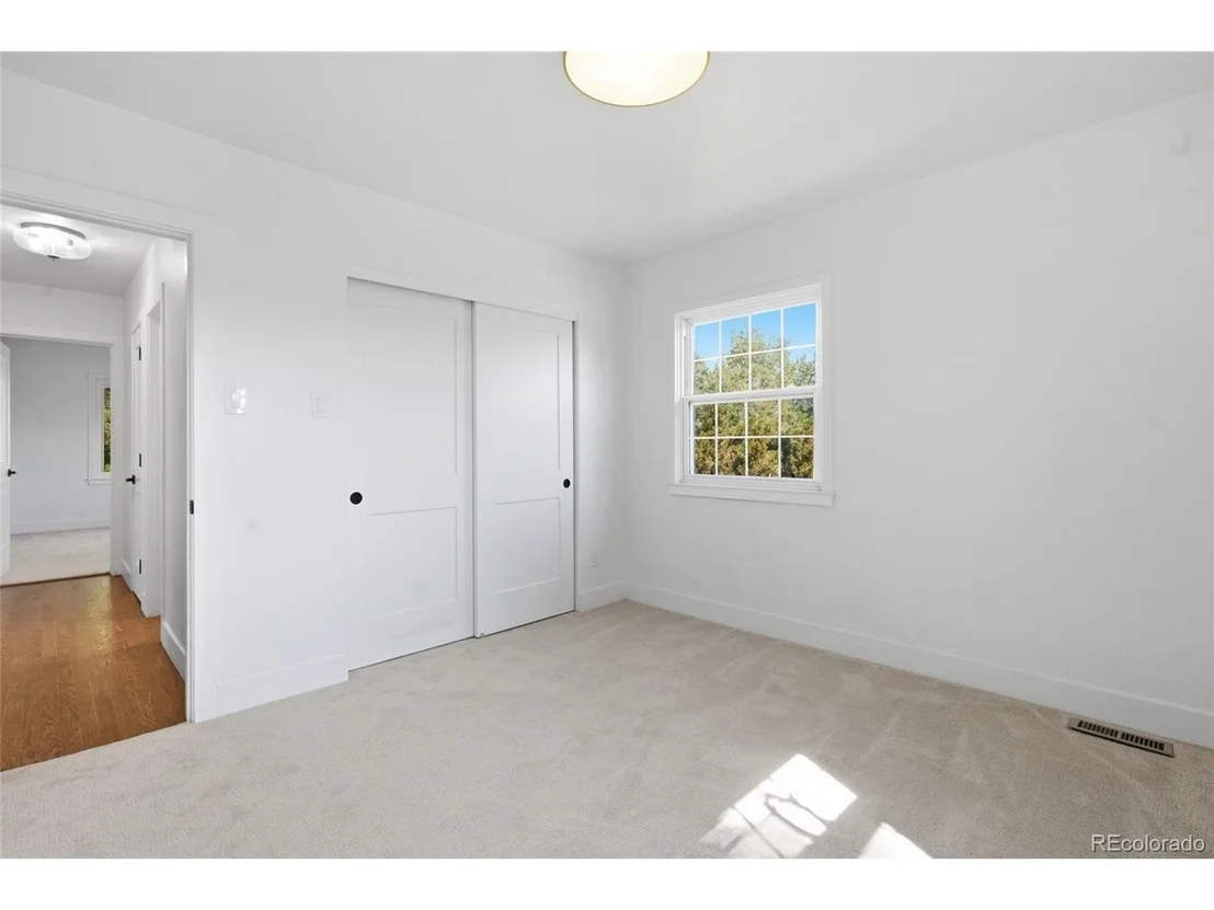 Photo of 4992 Bryant St