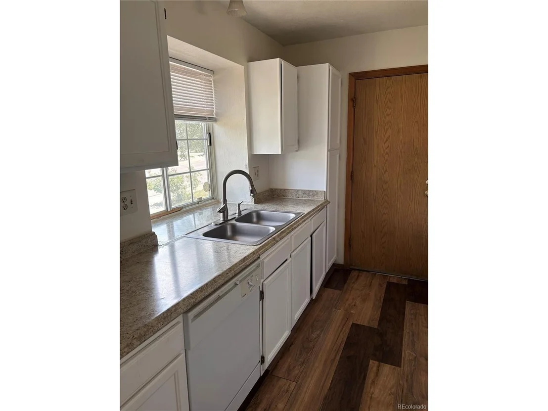 Photo of 21124 E Powers Cir