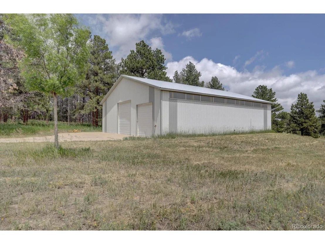Photo of 2611 Windmill Cir