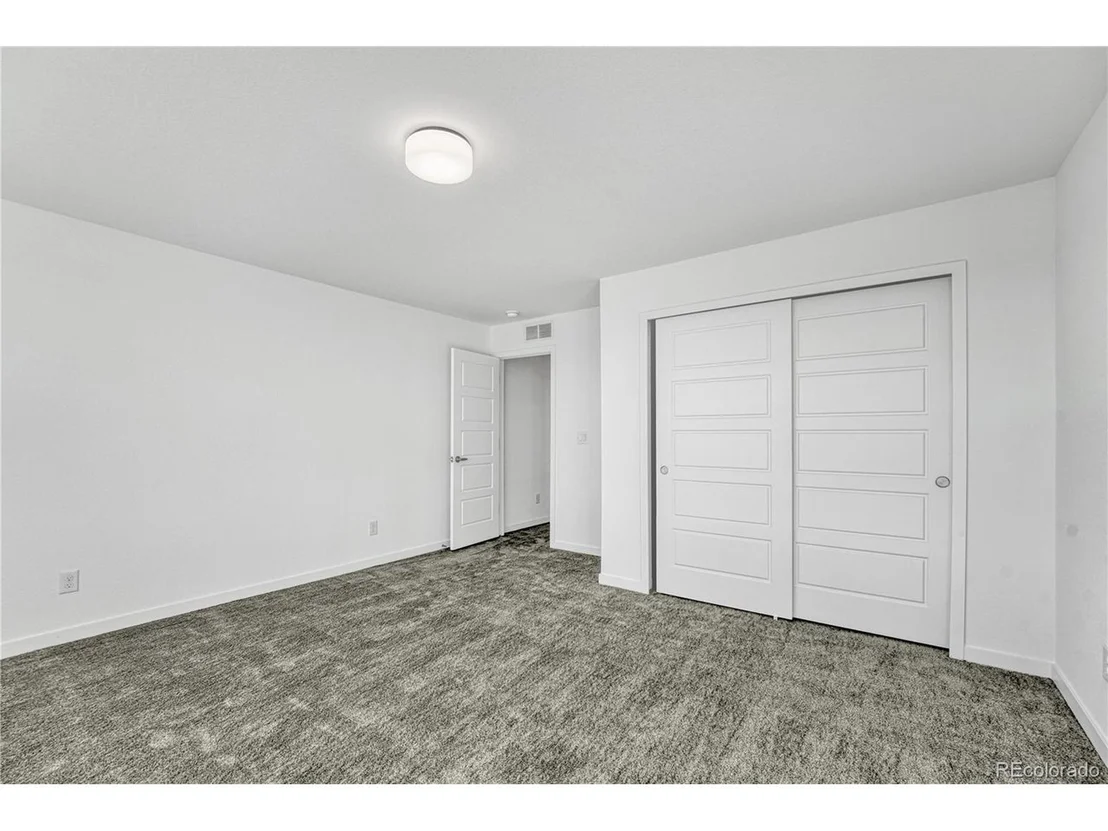 Photo of 246 Mohawk Cir