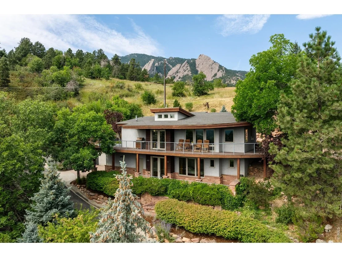 Photo of 333 Bellevue Dr