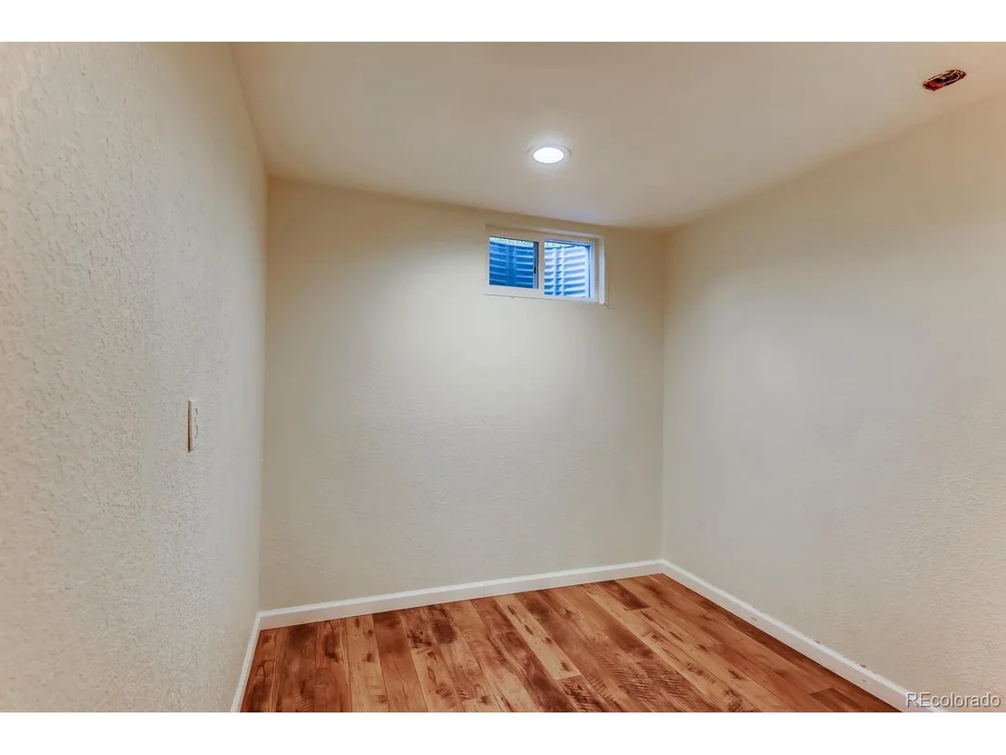 Photo of 8621 W 64th Pl