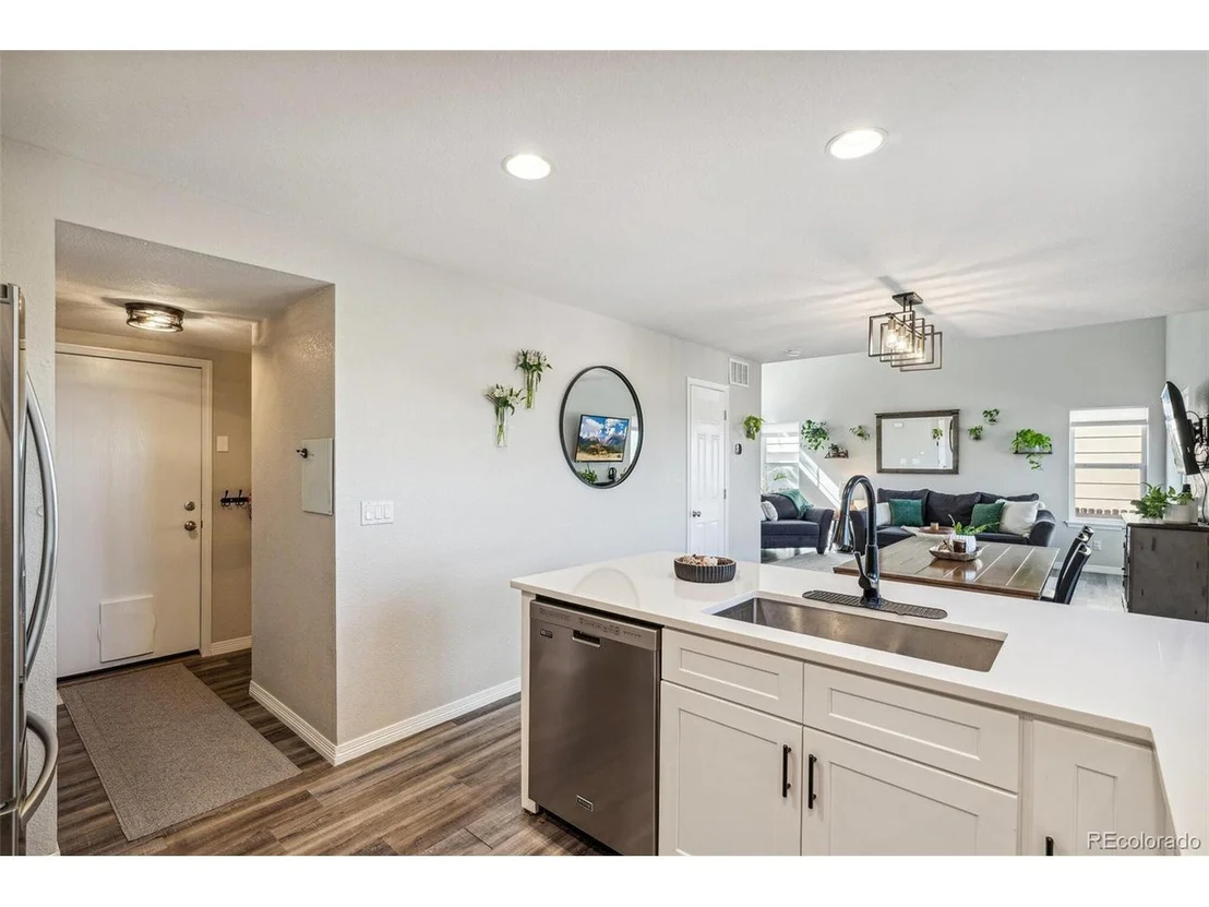 Photo of 10533 Taylor Ave
