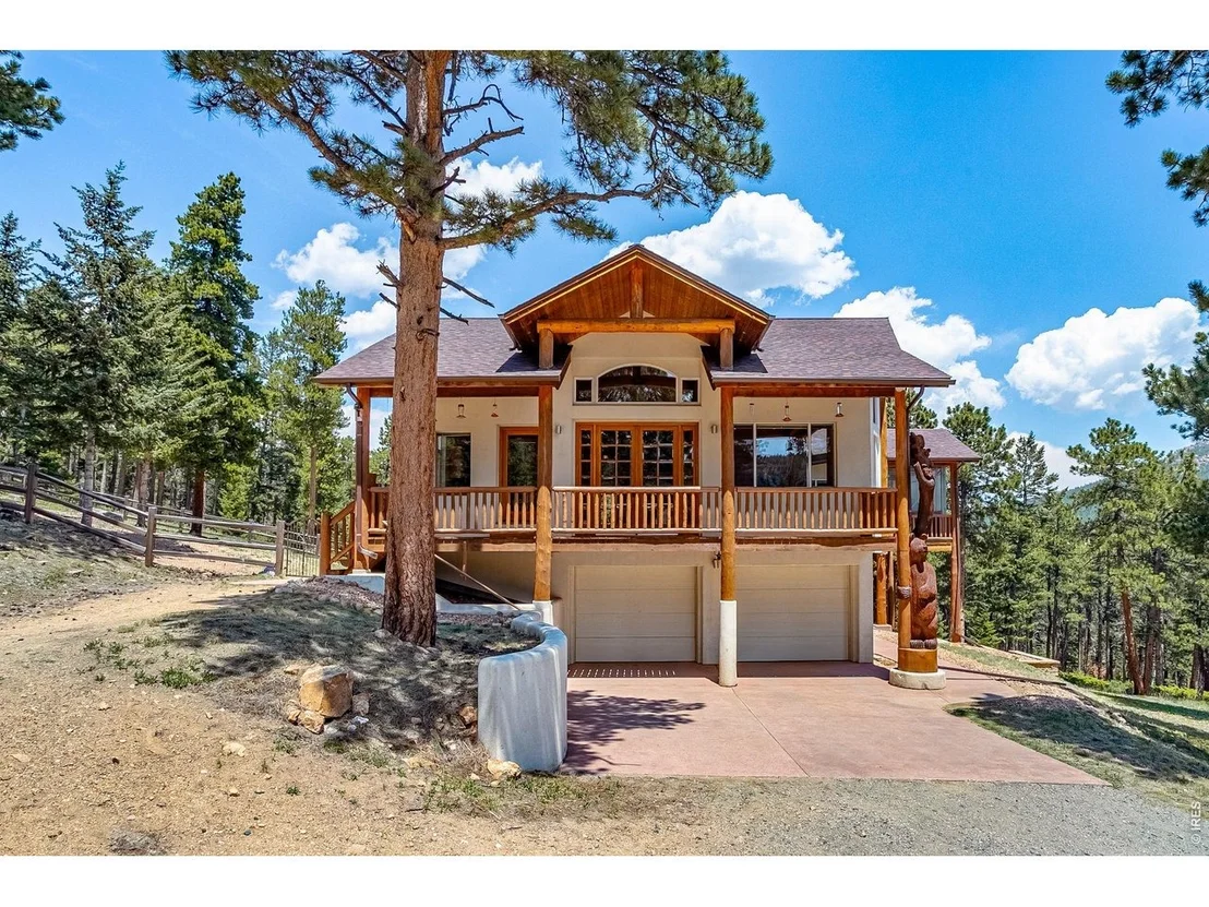 Photo of 221 Rockledge Cir