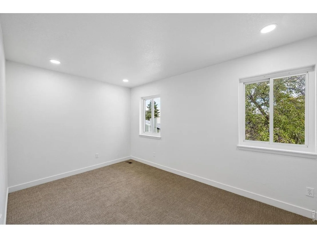 Photo of 2731 W 134th Cir