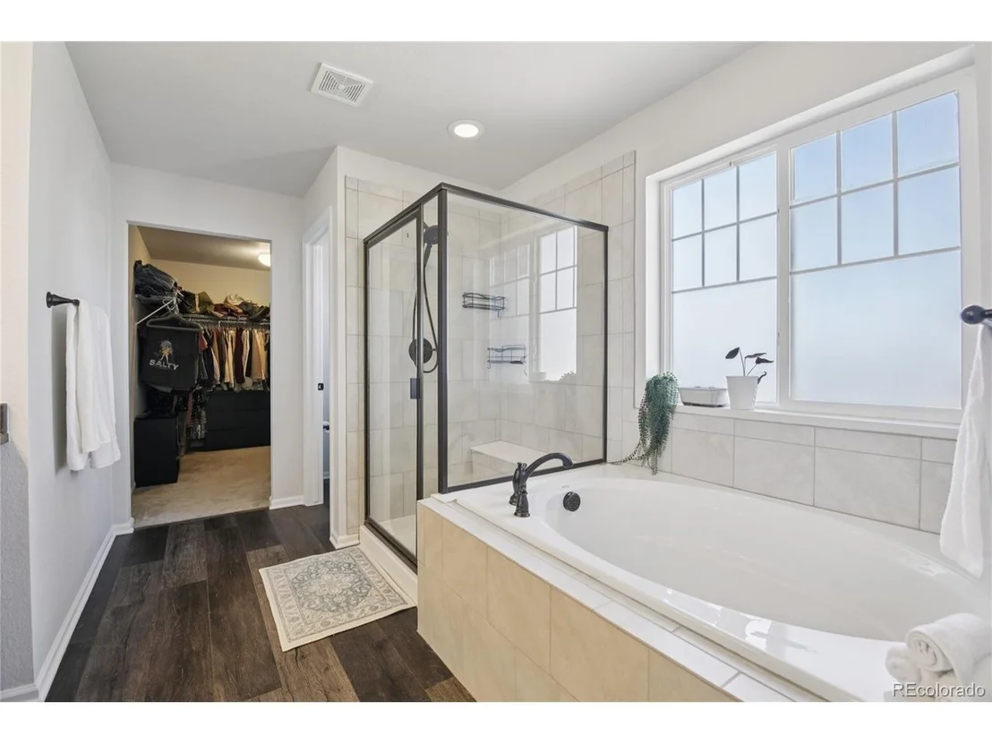 Photo of 677 Iris St