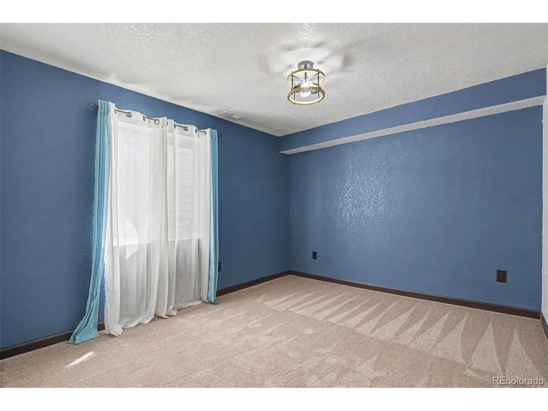 Photo of 3648 Holmes Ln