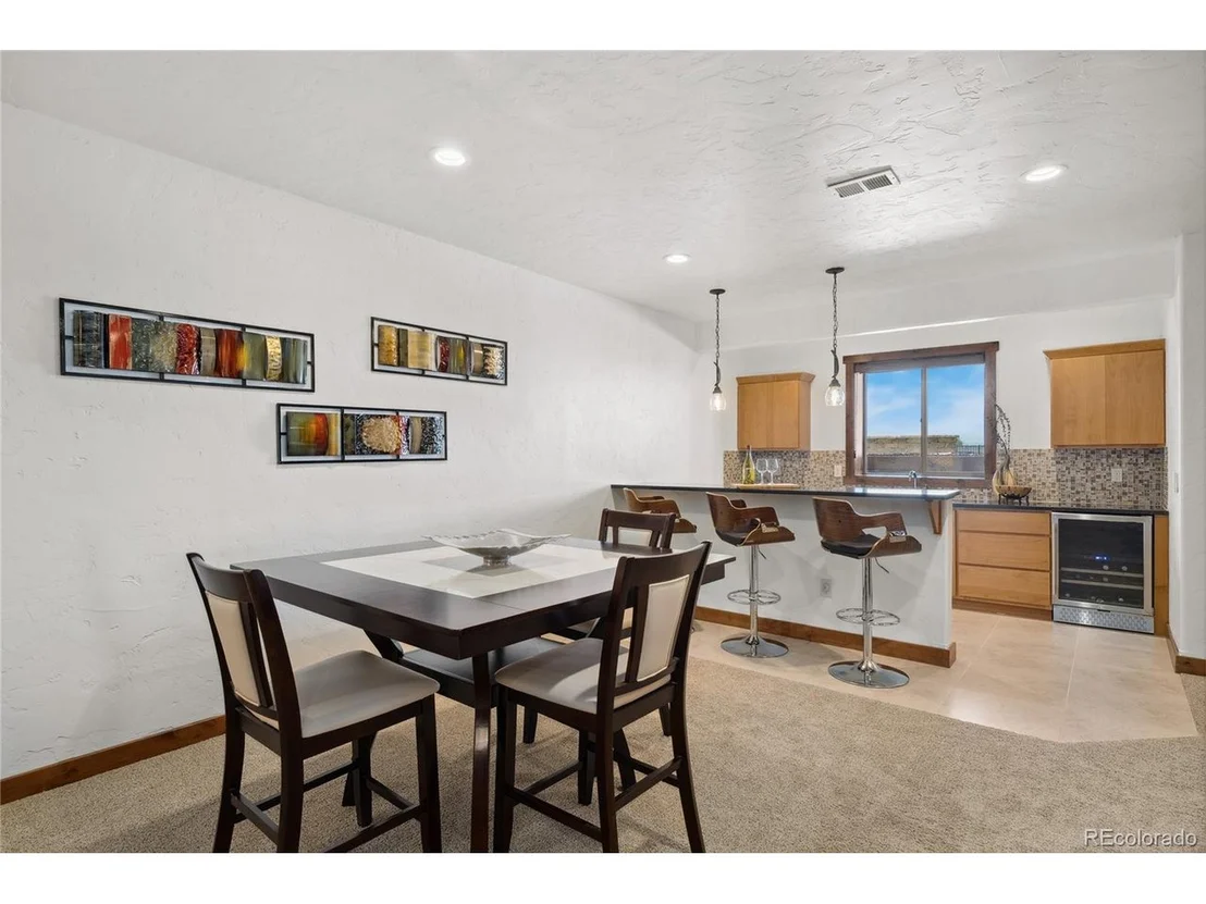 Photo of 5239 Hialeah Dr