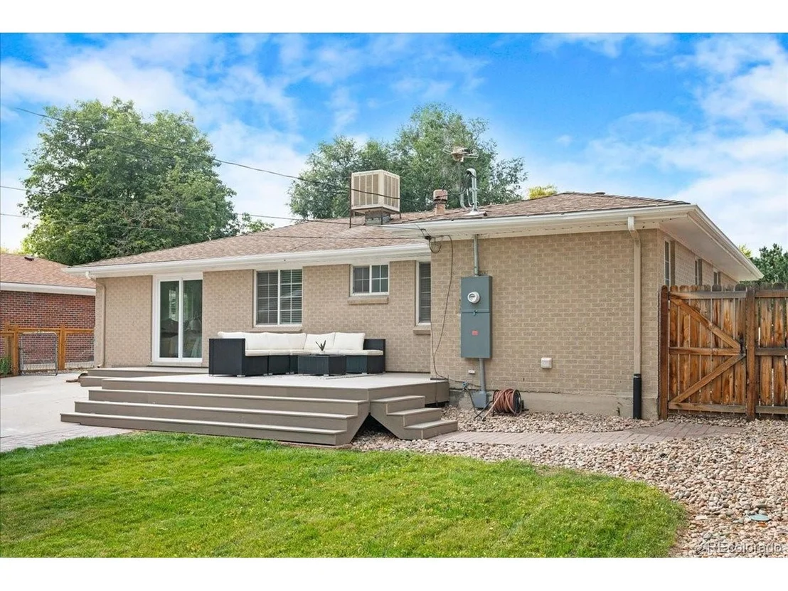 Photo of 5500 Holland Dr
