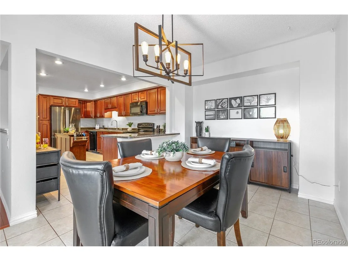 Photo of 5633 W 71st Pl