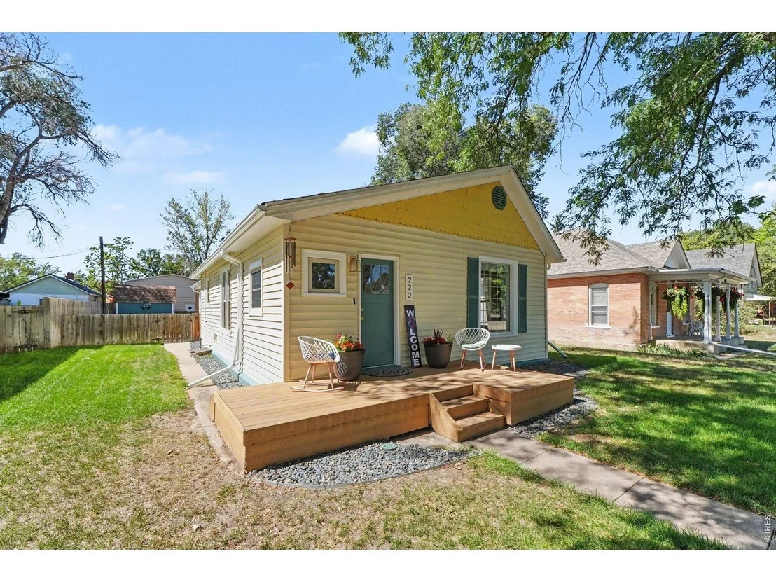 Photo of 222 Maple Ave