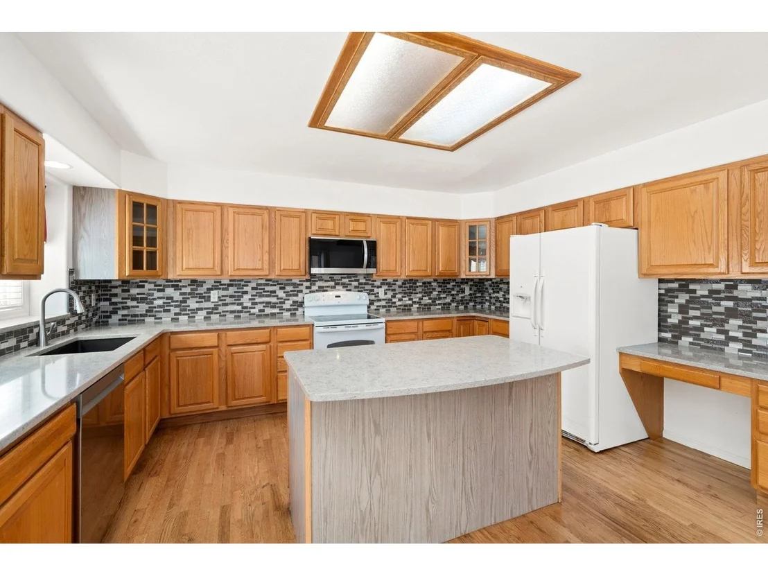Photo of 910 N 7th Pl
