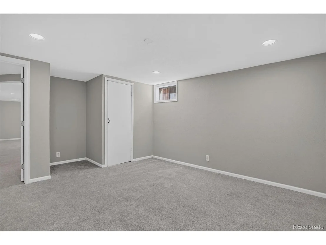 Photo of 13789 Omega Cir