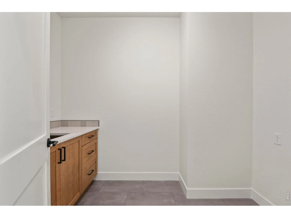 Photo of 1424 Burt Ave