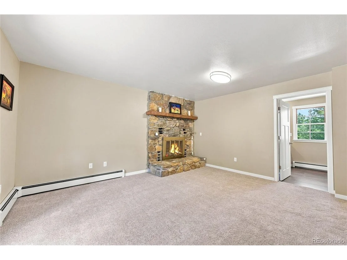 Photo of 356 Gold Rd