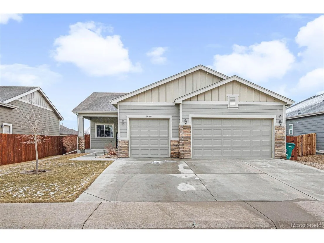 Photo of 1040 Wagon Train Dr
