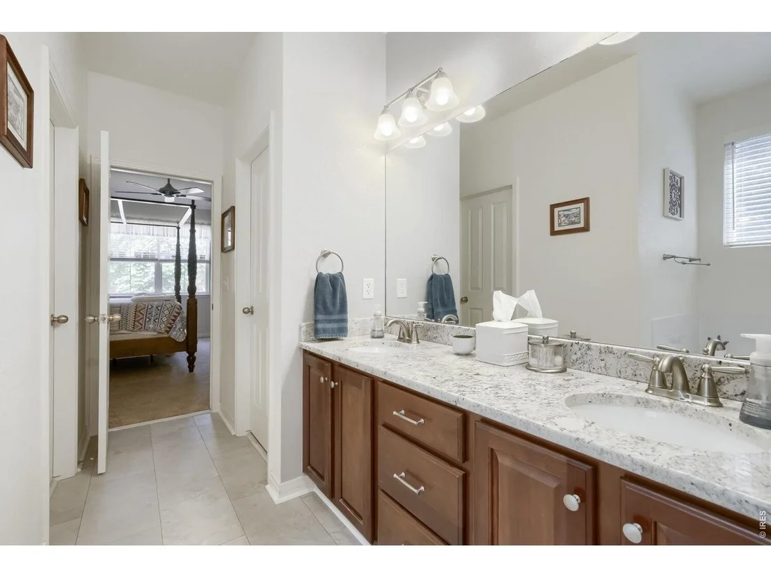 Photo of 537 Peregrine Cir