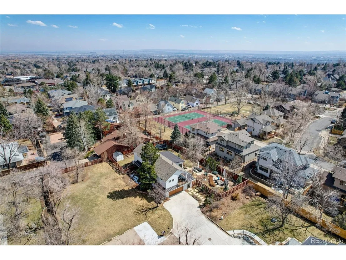 Photo of 956 Quince Ave
