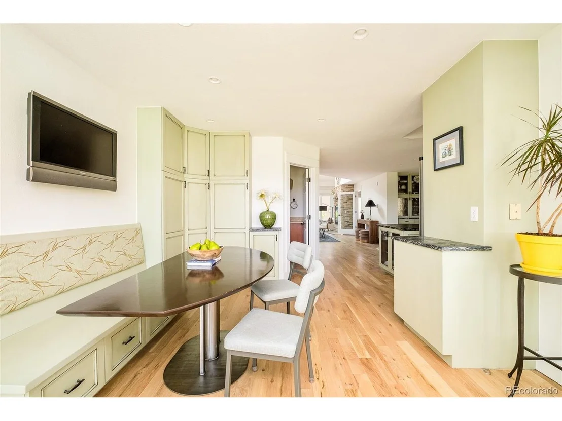 Photo of 485 Quail Cir