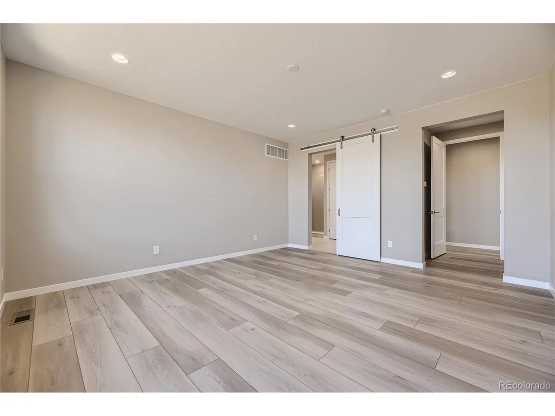 Photo of 9088 Star Fall Cir