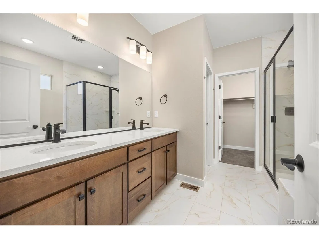 Photo of 5426 Riverbend Ave