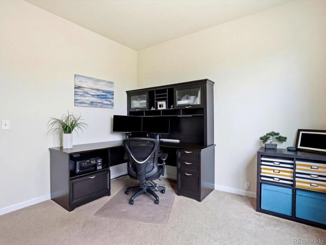 Photo of 2626 Gray Wolf Loop