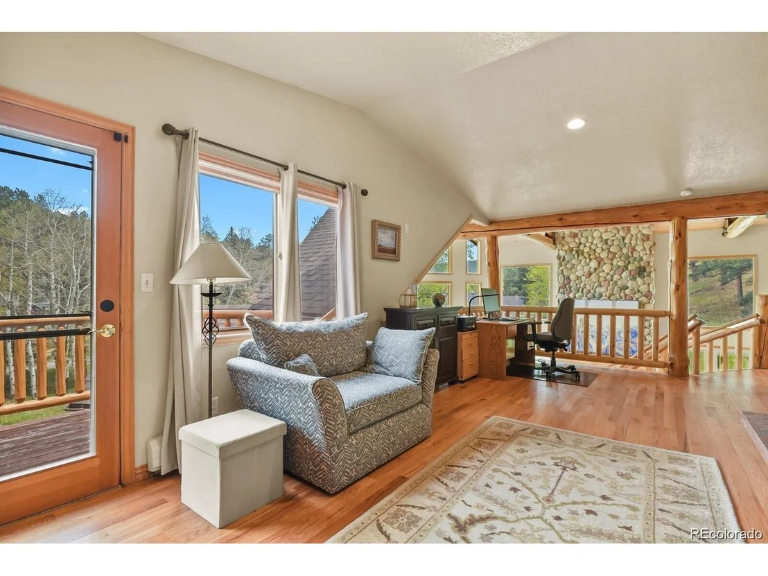 Photo of 417 Witter Gulch Rd