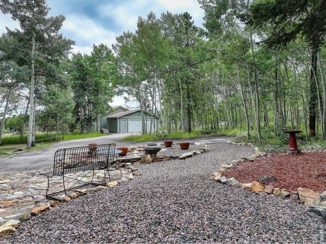Photo of 233 Deer Cir