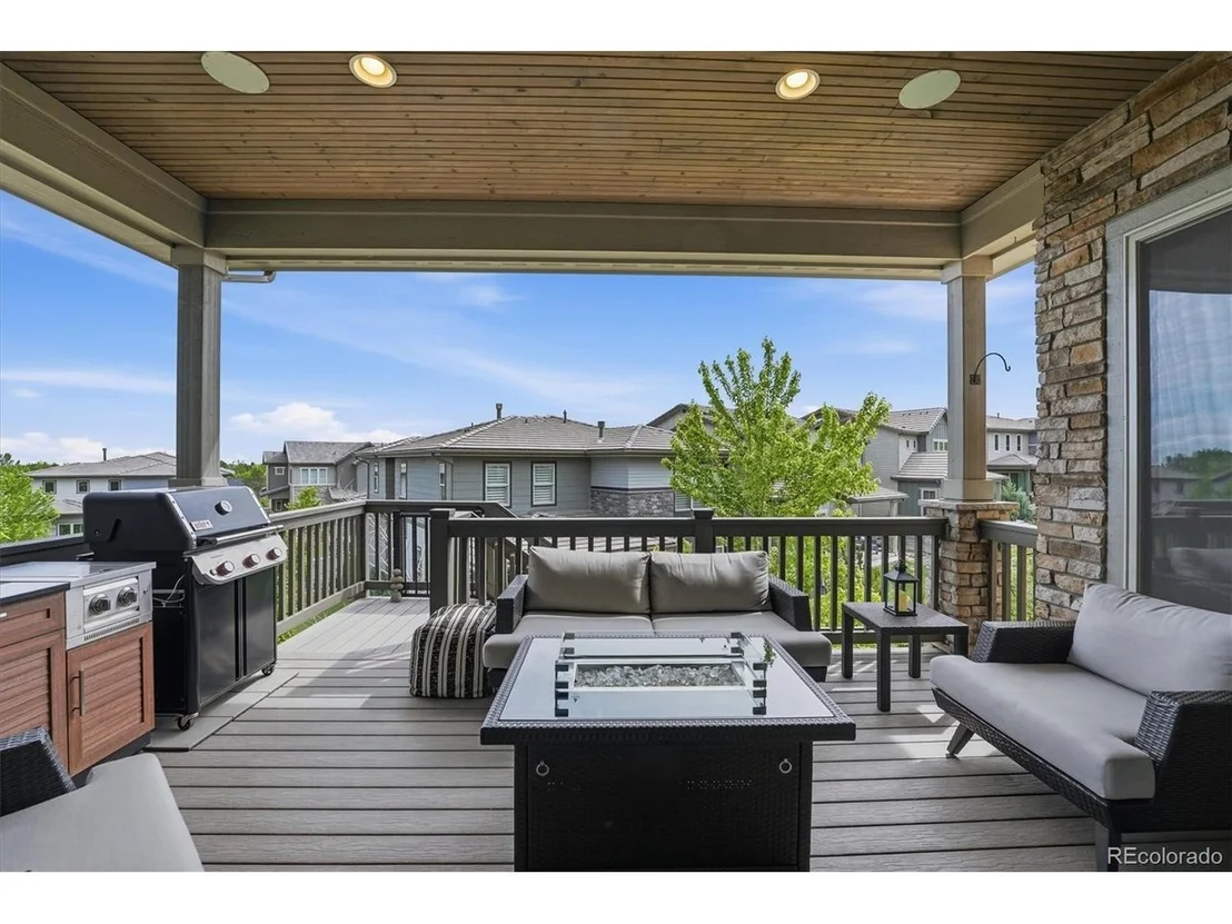 Photo of 489 Meadowleaf Ln