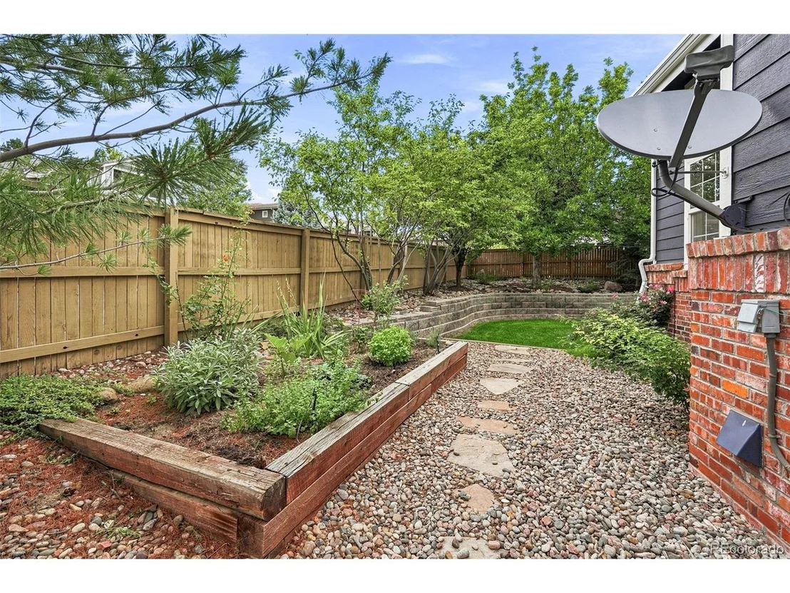 Photo of 10720 Briarglen Cir