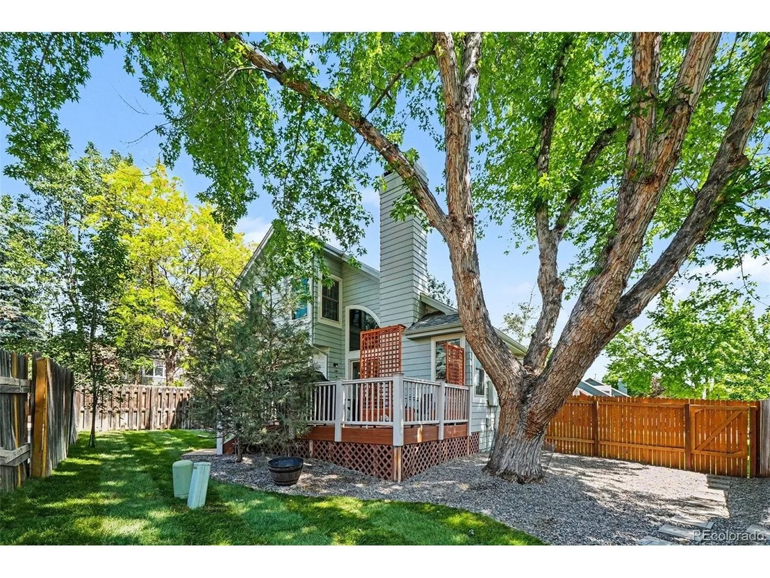 Photo of 9875 Iris St