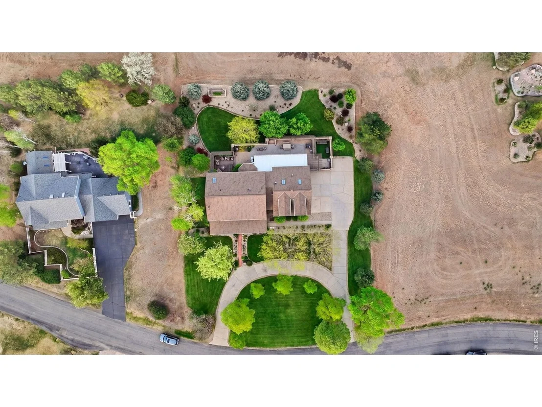 Photo of 2900 Spring Mountain Dr