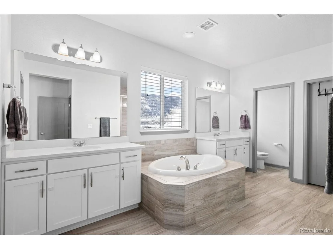 Photo of 4735 Basalt Ridge Cir