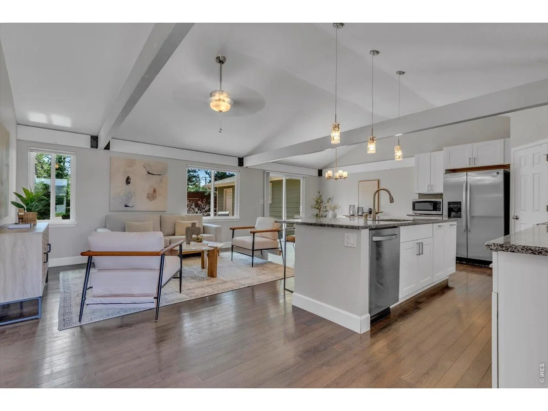 Photo of 1490 Chambers Dr