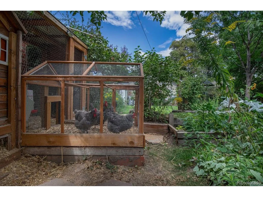 Photo of 3036 W 40th Ave