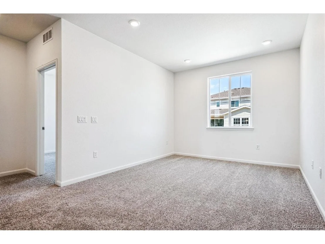 Photo of 1409 Brookfield Pl